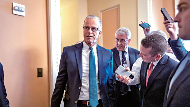 参院拟今日表决“大而美法案” 参院拟今日表决“大而美法案”