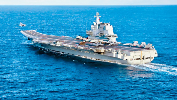 时隔8年之后,再有国家的航空母舰访港。 时隔8年之后,再有国家的航空母舰访港。