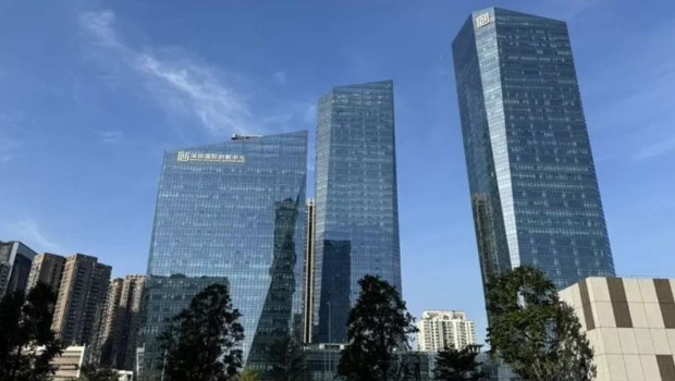 金电云在深圳福田租用逾4.2万呎办公室,但只有10名员工。 金电云在深圳福田租用逾4.2万呎办公室,但只有10名员工。