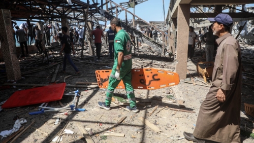 以军空袭加沙海滨咖啡馆,造成至少24人死亡。 新华社 以军空袭加沙海滨咖啡馆,造成至少24人死亡。 新华社