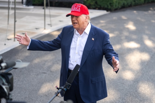 特朗普指以色列同意60天停火条件,促哈马斯也接受。 新华社 特朗普指以色列同意60天停火条件,促哈马斯也接受。 新华社