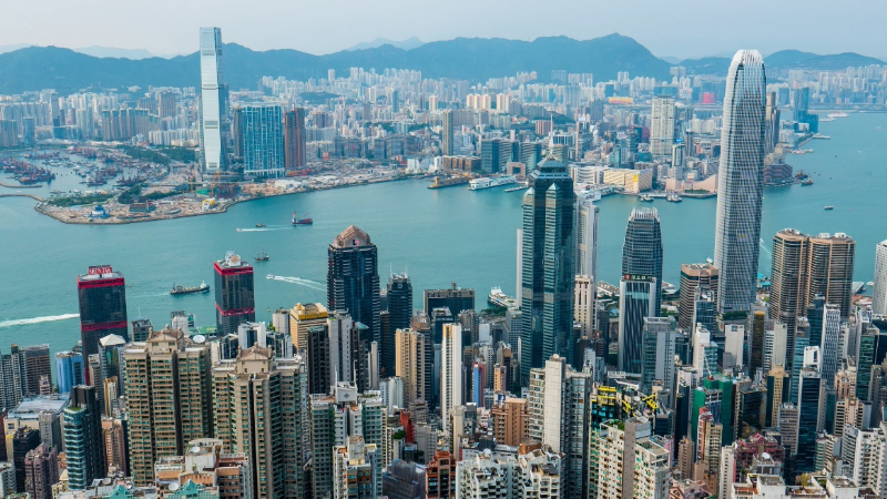 香港的国际金融中心排名已回升至全球第三。 香港的国际金融中心排名已回升至全球第三。