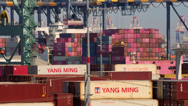 特朗普关税|货柜停放在洛杉矶港。 特朗普关税|货柜停放在洛杉矶港。