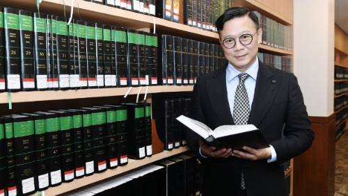 今届政府上任三周年,律政司副司长接受《星岛》等媒体专访时,表示过去三年最难忘是处理23条立法。 何君健摄 今届政府上任三周年,律政司副司长接受《星岛》等媒体专访时,表示过去三年最难忘是处理23条立法。 何君健摄