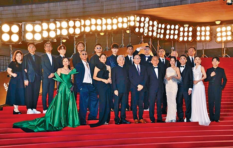 《破·地狱》成为香港史上最高票房的华语电影。 《破·地狱》成为香港史上最高票房的华语电影。