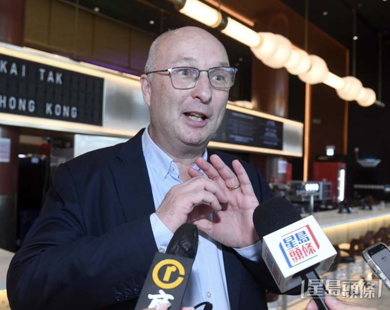 餐饮服务总经理Jacco Klip表示,团队认为相对只在活动时启用酒吧,向公众开放更有利发展。 餐饮服务总经理Jacco Klip表示,团队认为相对只在活动时启用酒吧,向公众开放更有利发展。