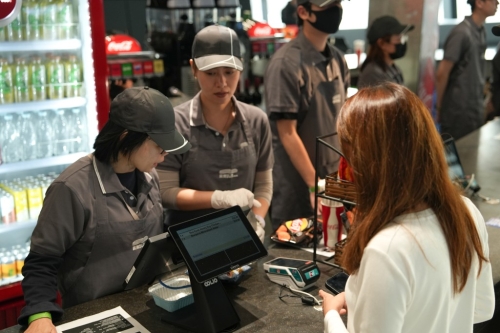 工作人员 工作人员