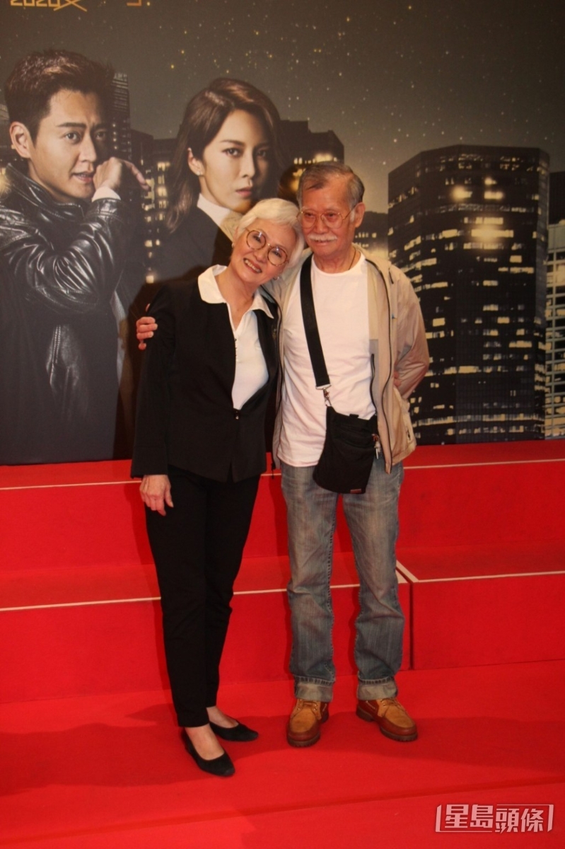 雪妮的丧礼,将与早前堕楼身亡的丈夫唐佳一同进行。 雪妮的丧礼,将与早前堕楼身亡的丈夫唐佳一同进行。