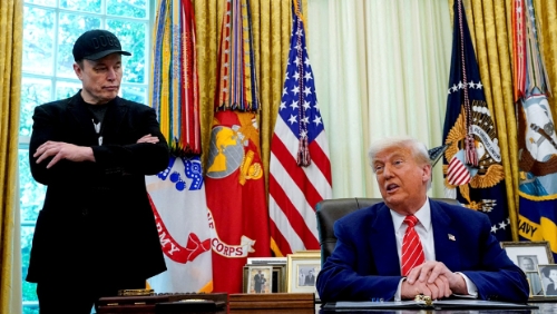 特朗普讥马斯克组党“荒谬” 特朗普讥马斯克组党“荒谬”