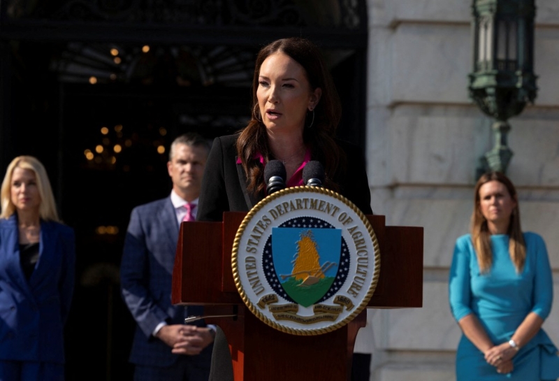 美国农业部长布罗林斯(Brooke Rollins):计划将禁止来自敌对国家的国民购买美国农地 美国农业部长布罗林斯(Brooke Rollins):计划将禁止来自敌对国家的国民购买美国农地