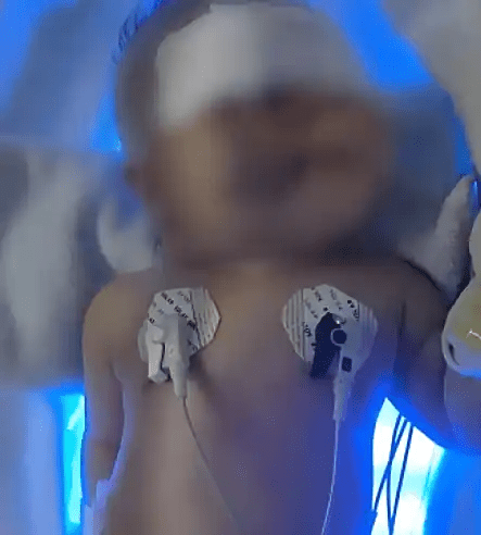 富川医院被指暴力接生事件的概述图。 富川医院被指暴力接生事件的概述图。