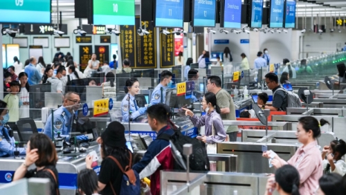 罗湖及福田口岸客流创单日新高 罗湖及福田口岸客流创单日新高