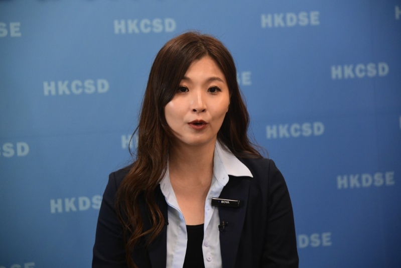 中文科老师、助理教育主任黄慧琳指,同学的努力非常重要。 中文科老师、助理教育主任黄慧琳指,同学的努力非常重要。