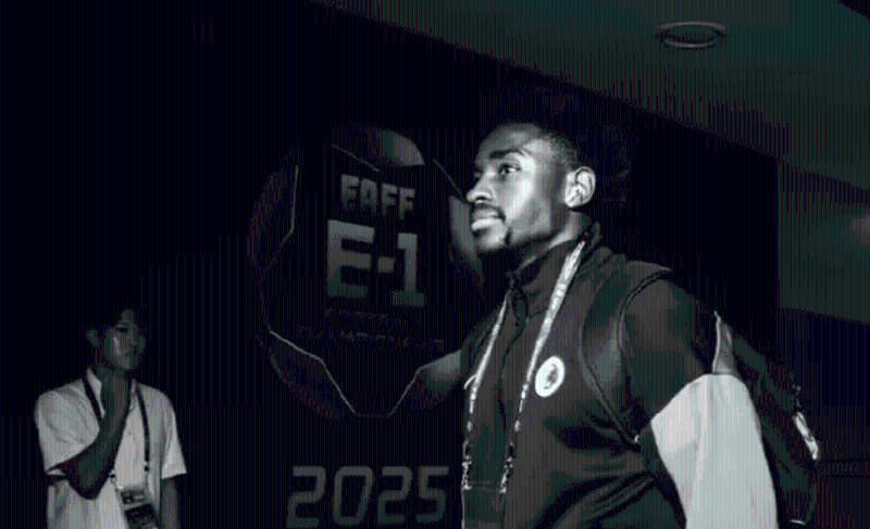 辱骂内地球迷是混蛋,港前锋米高被中甲球队苏州东吴解约。 辱骂内地球迷是混蛋,港前锋米高被中甲球队苏州东吴解约。