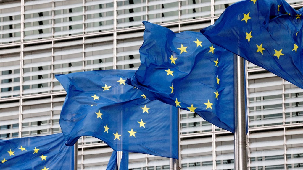 欧盟对俄制裁列两家中国金融机构,中方指影响极其恶劣。 欧盟对俄制裁列两家中国金融机构,中方指影响极其恶劣。