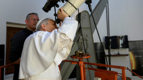 教宗致电美航天员艾德林 教宗致电美航天员艾德林