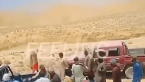 巴基斯坦情侣遭“荣誉处决”影片疯传 巴基斯坦情侣遭“荣誉处决”影片疯传