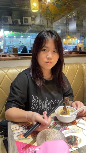 17岁吴佩姗七月初与朋友往广西游玩,之后失去联络。 17岁吴佩姗七月初与朋友往广西游玩,之后失去联络。