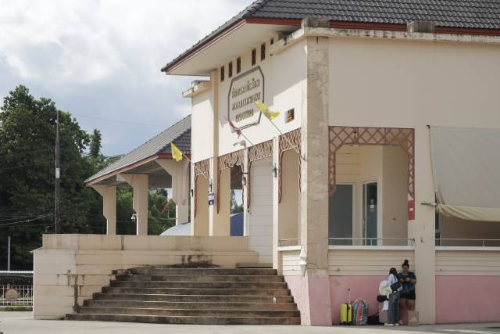 6月16日在泰国庄他武里府拍摄的边境检查站。新华社 6月16日在泰国庄他武里府拍摄的边境检查站。新华社