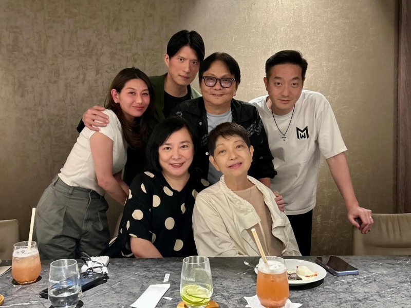 朱宝意再度现身,充满幸福肥。 朱宝意再度现身,充满幸福肥。