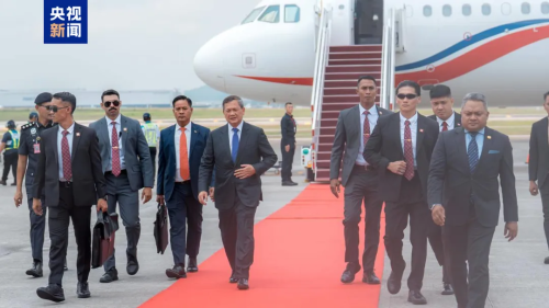 洪玛奈抵达马来西亚 洪玛奈抵达马来西亚