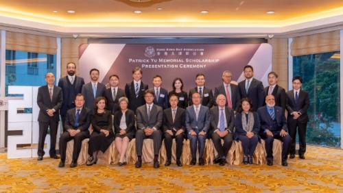 大律师公会余叔韶纪念奖学金颁逾百万元 大律师公会余叔韶纪念奖学金颁逾百万元