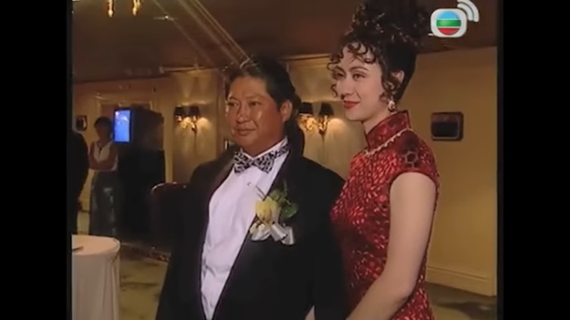 高丽虹在1995年下嫁洪金宝。 高丽虹在1995年下嫁洪金宝。