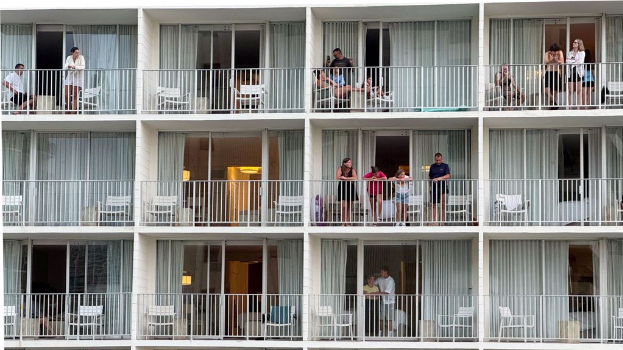 2400人小镇遭海啸吞没全数撤离 2400人小镇遭海啸吞没全数撤离