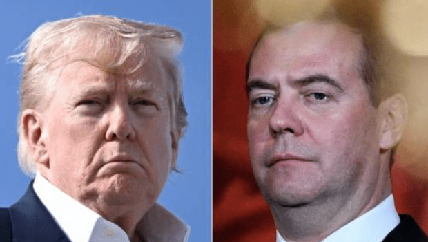 特朗普批评梅德韦杰夫就俄乌停火的言论挑衅,下令2艘核潜艇部署俄罗斯附近。 特朗普批评梅德韦杰夫就俄乌停火的言论挑衅,下令2艘核潜艇部署俄罗斯附近。