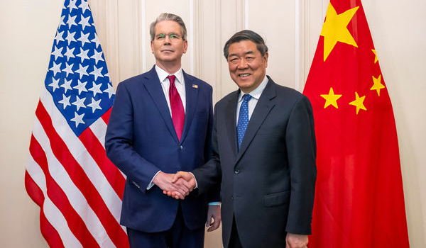 贝森特何立峰 贝森特何立峰