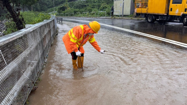 上周六暴雨期间确认5宗严重水浸 上周六暴雨期间确认5宗严重水浸