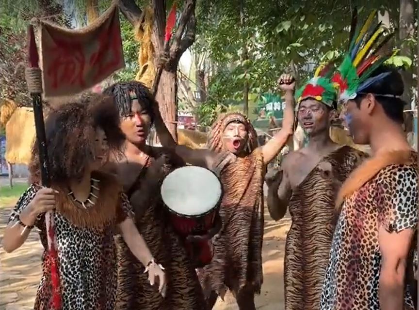 “野人”要幽默活泼体力好 “野人”要幽默活泼体力好