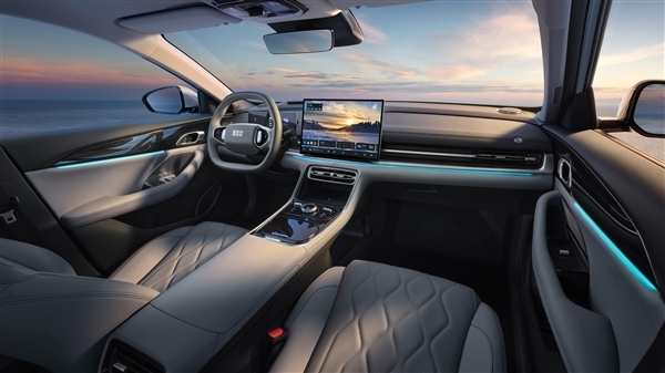 超越比亚迪秦L 吉利银河A7单周狂卖4175辆:混动中型轿车第一