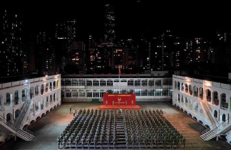 解放军驻港部队第28次建制单位轮换于8月22日顺利完成。 解放军驻港部队第28次建制单位轮换于8月22日顺利完成。