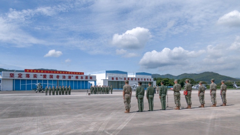 解放军驻港部队于8月22日组织第28次建制单位轮换。 解放军驻港部队于8月22日组织第28次建制单位轮换。