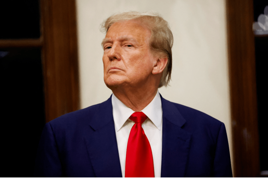 美国联邦上诉法院周五(29日)裁定,总统特朗普无权单方面大规模徵收关税,其贸易保护主义政策在法律基础上并不成立。 美国联邦上诉法院周五(29日)裁定,总统特朗普无权单方面大规模徵收关税,其贸易保护主义政策在法律基础上并不成立。