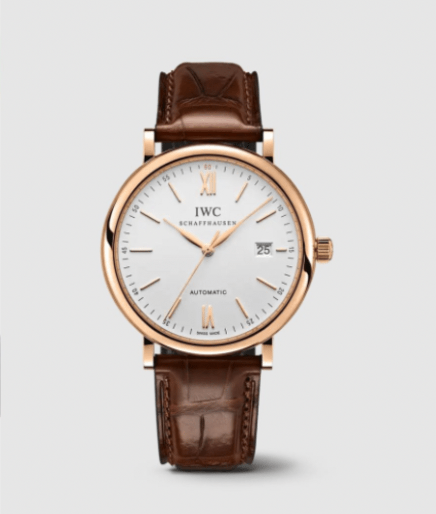 该表似为18K金款式,官方售价为1.4万美元。 该表似为18K金款式,官方售价为1.4万美元。