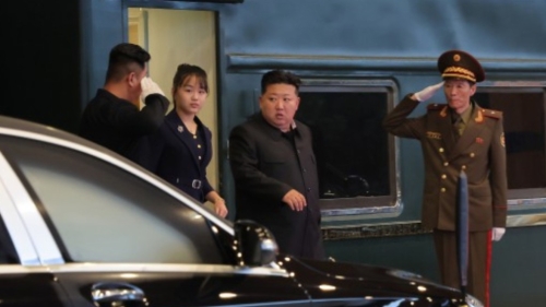 金正恩专列已于周五(5日)抵达平壤。 金正恩专列已于周五(5日)抵达平壤。