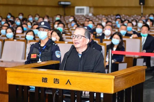 许雷受审 许雷受审