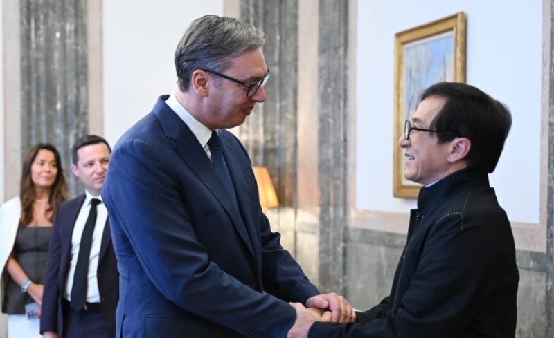 成龙与塞尔维亚总统武契奇见面 成龙与塞尔维亚总统武契奇见面