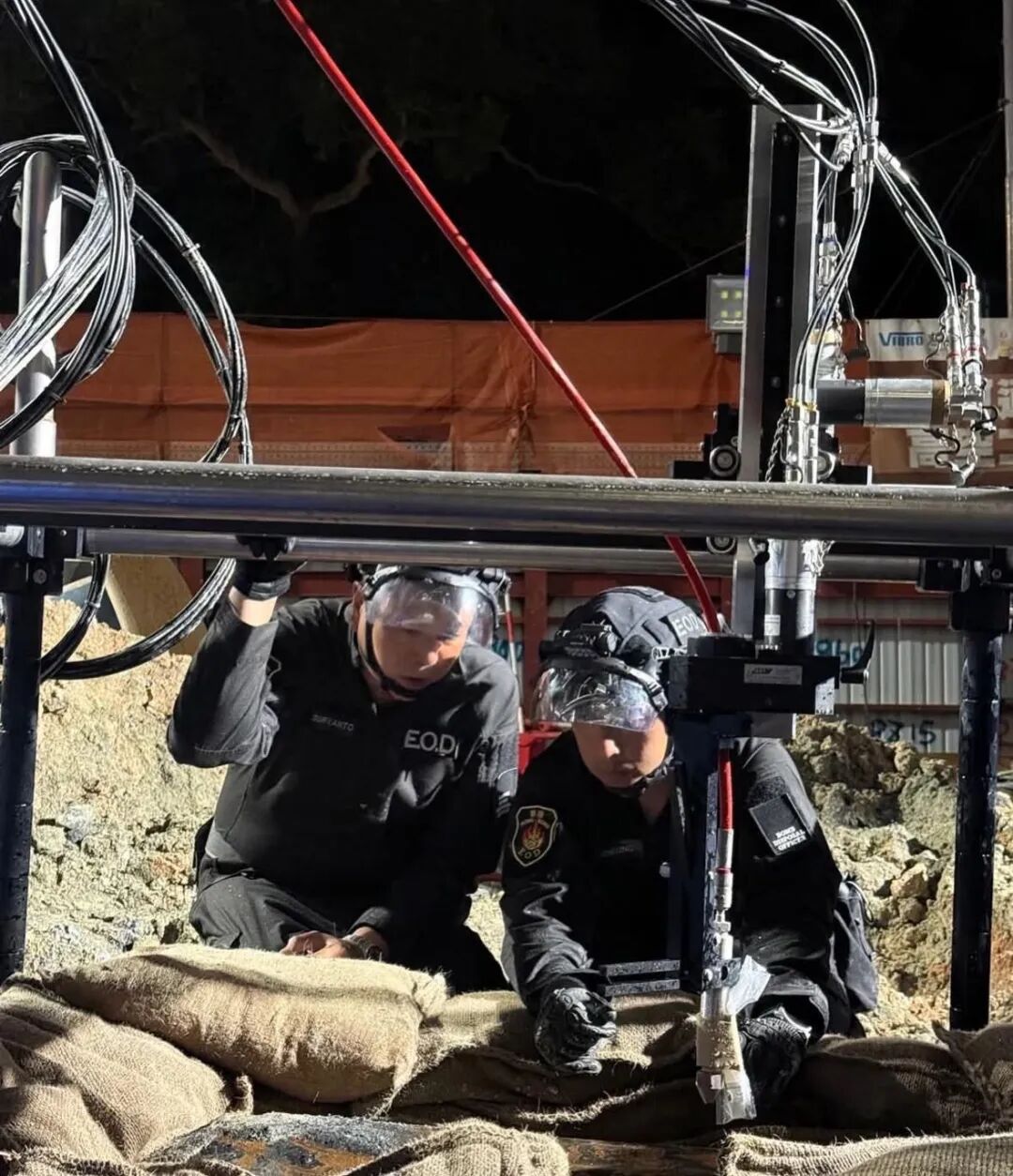 拆弹现场 拆弹现场