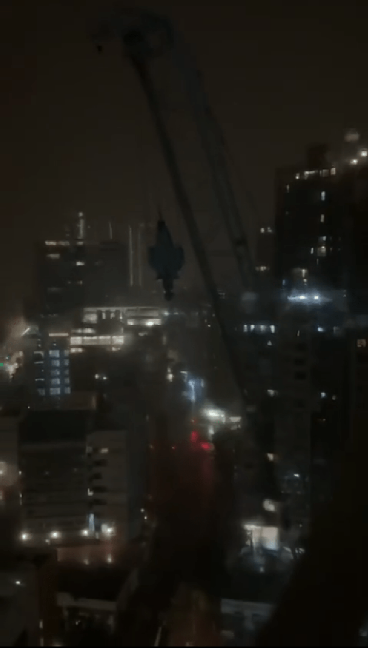 天秤飞舞 天秤飞舞