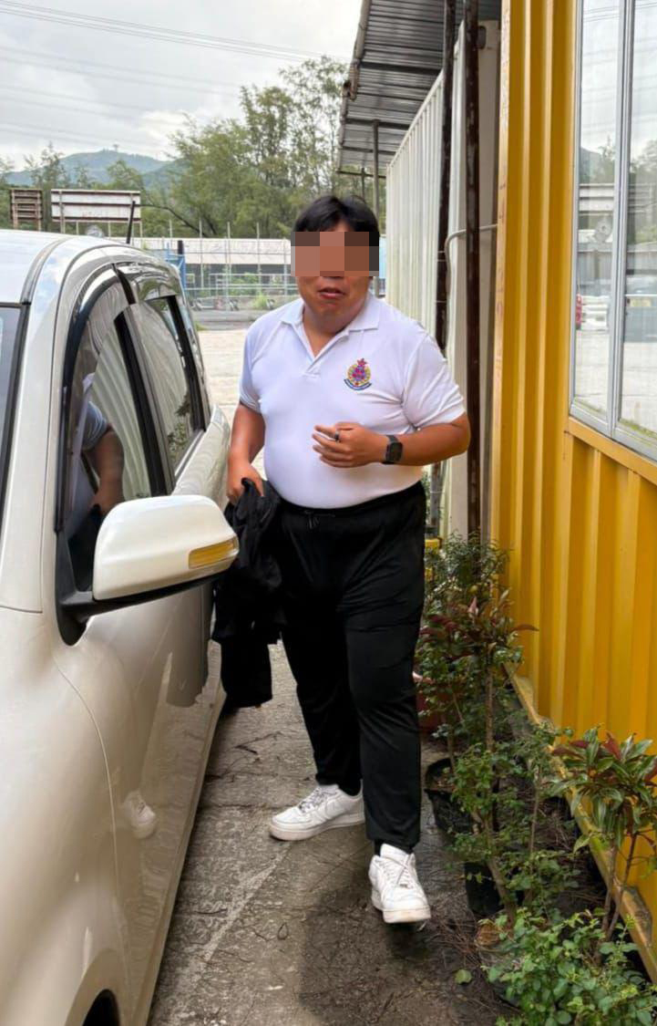 网民指贪心男疑为医疗辅助队的成员 网民指贪心男疑为医疗辅助队的成员