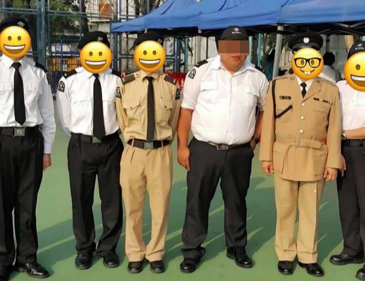 网民指贪心男疑为医疗辅助队的成员。 网民指贪心男疑为医疗辅助队的成员。