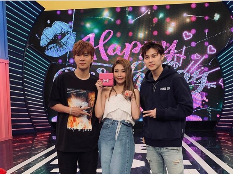 恺乐与罗志祥偷食,最终断送事业。 恺乐与罗志祥偷食,最终断送事业。