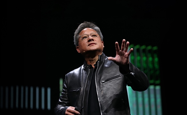 黄仁勋:竞争对手需要同时开发六、七颗芯片才能与NVIDIA匹敌