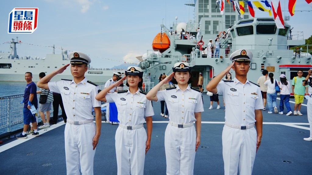 4名受访海军,由左至右:罗锦能、宋妍瑶、唐冉、井海丰。 4名受访海军,由左至右:罗锦能、宋妍瑶、唐冉、井海丰。