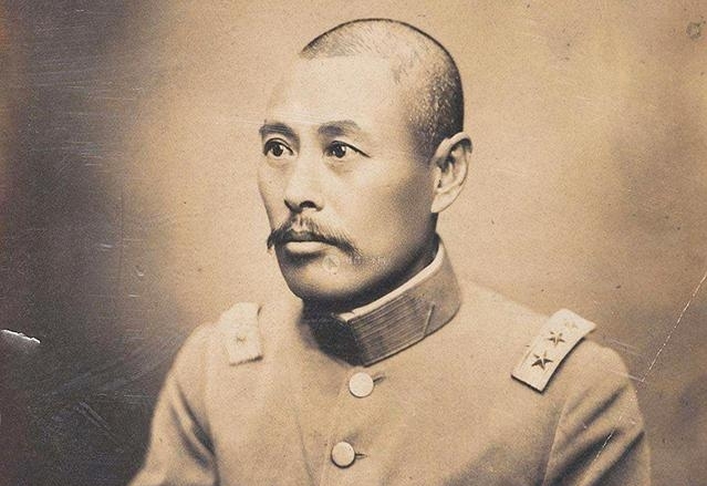 军阀吴佩孚曾有常胜将军的美誉。 军阀吴佩孚曾有常胜将军的美誉。