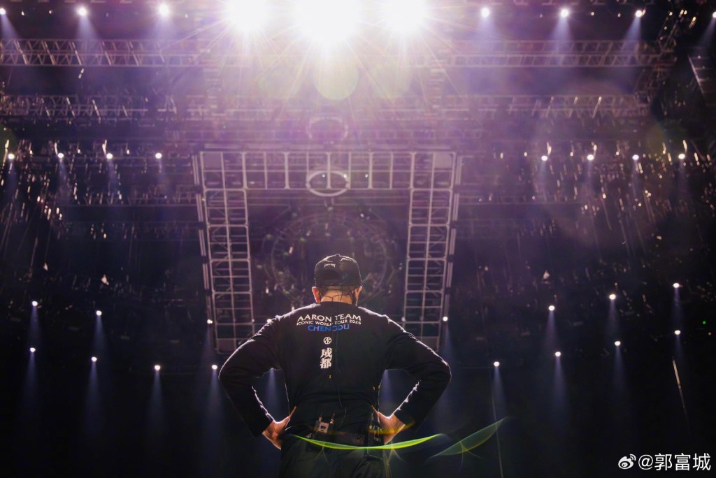 郭富城一连两日在成都演出。 郭富城一连两日在成都演出。