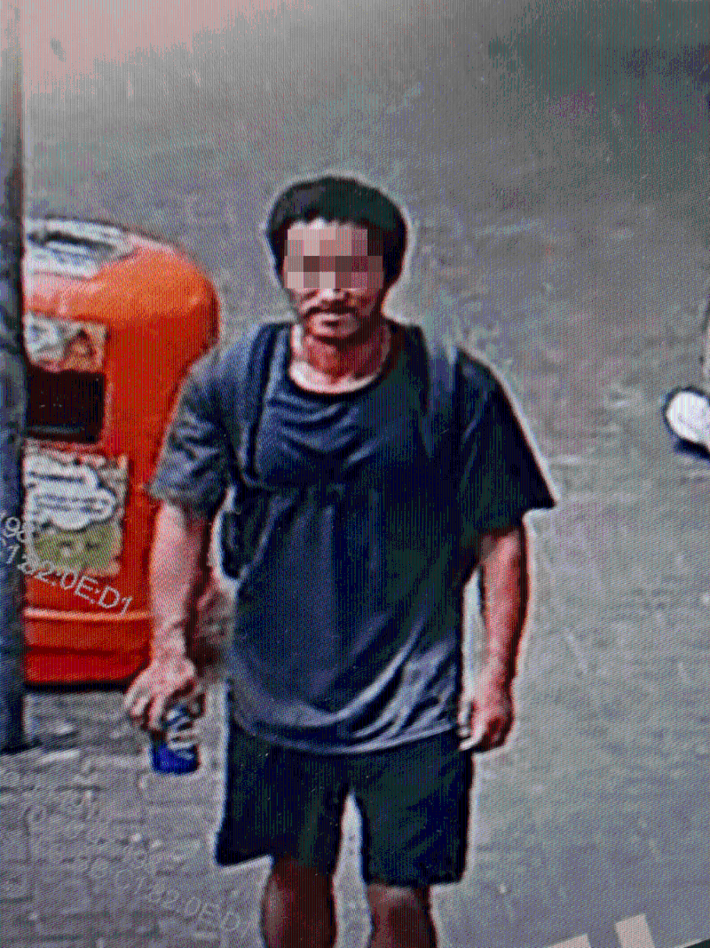 凶徒为一名30岁姓韩男子,持有香港身份证,是一名流连在红磡及深水埗一带公园的露宿者。 凶徒为一名30岁姓韩男子,持有香港身份证,是一名流连在红磡及深水埗一带公园的露宿者。